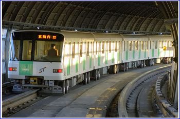 札幌市営地下鉄.JPG